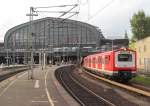 Ein Triebwagen der Baureihe 472 der Hamburger S-Bahn verlsst am 22.