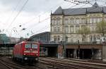 112 176 mit RE 21424 von Hamburg Hbf nach Lbeck Hbf bei der Ausfahrt aus Hamburg Hbf am 10.05.2013