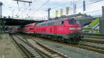 218 333-3 mit einem RE bei der Ausfahrt in Hamburg Hbf, 7.7.14