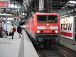 Am 19.April 2006 steht die 114 009-4 im Hamburger Hauptbahnhof mit dem RegionalExpress der Linie RE1,(HH-MV),  Hamburg Hbf  Rostock Hbf.