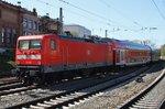 112 176 ist am 21.4.2016 auf der Regional-Express-Linie 70 zwischen Hamburg Hauptbahnhof und Kiel Hauptbahnhof unterwegs.