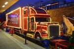 Im Jahr 2023 wurde zum ersten Mal neben den Coca Cola Trucks auch ein Coca Cola Zug durch Deutschland geschickt. Das Highlight des Zuges war der Coca Cola Truck auf dem Rola Wagen in der Zugmitte. Am Abend bot sich ein Foto des voll beleuchteten Coca Cola Trucks auf dem Rola Wagen in Hamburg Altona an.

Hamburg 20.12.2023