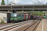 Durchfahrt am Vormittag des 19.07.2019 von ELL/WLC 193 213  WLC - Von Wien überallhin!  mit einem Containerzug aus Hamburg Waltershof nach Österreich durch den Bahnhof von Hamburg Harburg in