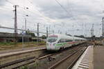 DB 411 565  Bad Oeynhausen  als ICE 1652 von Dresden Hbf nach Wiesbaden Hbf, am 05.07.2024 in Hanau Hbf.