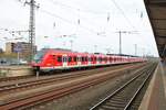 DB S-Bahn Rhein Main 430 601-1 mit Werbung für das Jubiläum 40 Jahre S-Bahn Rhein Main am 02.04.19 in Hanau Hbf als S9