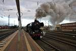 Wedler Franz Logistik 03 2155-4 am 07.12.19 in Hanau Hbf mit einen Sonderzug nach Fulda 