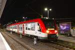 VIAS/Odenwaldbahn Alstom Lint 54 VT221 am 14.12.24 in Hanau Hbf