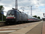 MRCE/Dispolok ES 64 U2-028 (182 528) am 22.08.16 in Hanau Hbf mit IC nach Bebra