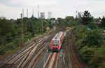 VIAS VT 119 wurde mit dem Kraftwerk Staudinger im Hintergrund in Hanau aufgenommen.