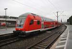 RE8 (RE4416) von Hannover Hauptbahnhof nach Bremerhaven-Lehe fährt am 5.8.2017 aus dem Startbahnhof aus.