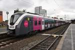 1440 607-8 und 1440 605-2 stehen am 5.8.2017 als RE30 (ENO83519) nach Wolfsburg Hauptbahnhof in Hannover Hauptbahnhof bereit.