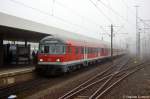 Am Gleis 3 im Hannover Hbf wird der RE (RE 14067) nach Bad Harzburg bereit gestellt. Geschoben bzw. dann gezogen hat die 218 473-7. 22.11.2011