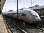 ICE der Baureihe 407 (Siemens Velaro D) in Hannover Hbf am 28.09.2011