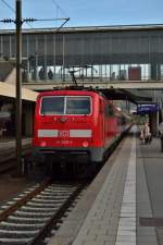 Vor wenigen Minuten ist die 111 209-3 mit dem SE60 aus Frankfurt in Heidelberg angekommen....hier fährt sie in die Abstellgruppe, um kurze Zeit später den Weg nach Frankfurt vom Gleis 5 aus an zu treten. 2.11.2014