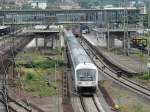 Ein IC erreicht am 19.06.15 Heidelberg Hbf 