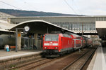 146 121 steht abfahrbereit mit einem RE nach Frankfurt (Main) Hbf im Heidelberger Hbf.
Aufnahmedatum: 29.03.2010