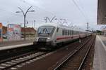 Am 25.10.2017 erreicht IC2271 nach Karlsruhe den Hauptbahnhof von Heidelberg.