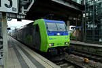 BLS 485 017 mit einem Cargo Beamer am Haken bei der Durchfahrt in Pfaffengrund/Wieblingen gen Mannheim-Fiedrichsfeld am Dienstag den 18.4.2023