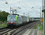 4475 417 der BLS in Pfaffengrund/Wieblingen  am 18.4.2022 gen Heidelberg Hbf fahrend.