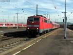 06.10.2010: 111 077-4 hat mit dem RE 4937 (Wrzburg-Stuttgart) den vorletzten Halt in Heilbronn Hbf erreicht. Bis Stuttgart Hbf hlt dieser Zug nur noch in Bietigheim-Bissingen.