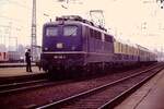 02.März 1991 Hbf.-Heilbronn Gleis 4  E 3855 von Frankfurt/M Lokwechsel  nach Stuttgart 110 148-4 (Bw KK 2) .Aufnahme Tele Objektiv