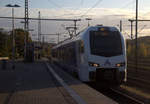 Ein Holländischer Regionalzug aus Aachen-Hbf(D) nach Maastricht(NL) und kommt aus Richtung Aachen-West,Laurensberg,Richterich,Kohlscheid und hält in Herzogenrath.