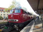 Nach einer langen Tour strotzt V160 002 (amtliche Betriebsnummer: 216 002) im Hbf Hildesheim noch vor Energie. 15.05.2016