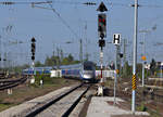 DB/SNCF: TGV 9576 Strassbourg - Paris-Est bei der Ausfahrt Karlsruhe Hbf am 29.