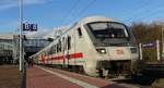 Ein Intercity nach Erfurt hält im Bahnhof Kassel Wilhelmshöhe. Aufgenommen am 29.12.2017 14:32 