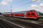 RE83 (RE21629) von Kiel Hauptbahnhof nach Lübeck Hauptbahnhof verlässt am 21.7.2016 den Kieler Hauptbahnhof. Schublok war die Kieler 218 329-1.