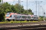 Durchfahrt am 18.06.2016 von VIAS ET 303 (427 151-6) zusammen mit VIAS ET 304 (427 152-4) als SE 10 (Neuwied - Frankfurt (Main) Hbf) durch Koblenz Lützel gen Hauptbahnhof.