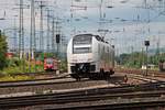 Nachschuss auf TransRegio 460 511-9, der am 18.06.2016 als MRB 26 (Koblenz Hbf - Köln Hbf) am Rangierbahnhof vojn Koblenz Lützel gen Weißenthurm fuhr.