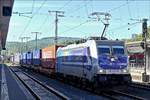 Lok 186 297-8 von RTB Cargo, zieht einen Containerzug durch den Bahnhof von Koblenz. 14.05.2019 (Jeanny)