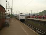 BR 101 034 hat mit dem EC Basel-Hamburg/Altona den Koblenzer Hauptbahnhof erreicht.