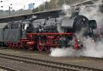 01 1066 steht abfahrbereit auf Gleis 8 in Koblenz Hbf am 03.04.2010