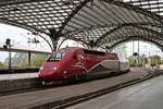 Einfahrt am 26.09.2015 von THALYS 4307 (TGV 43070) als Leerzug in Köln Hbf, um wenig später als THA ____ (Köln Hbf - Paris Gare du Nord) in Richtung Belgien zu starten.