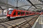 620 011-6 verlässt am 5.7.2017 als RB38 (RB11809)  Erftbahn  von Düsseldorf Hauptbahnhof nach Köln Messe/Deutz den Kölner Hauptbahnhof.