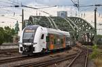 462 029-0 fährt am 12.07.2019 als RE5 (RE28525)  Rhein-Express  von Wesel nach Koblenz Hauptbahnhof in den Kölner Hauptbahnhof ein.