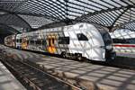 462 061-3 verlässt am 19.06.2021 als RE1 (RE26831)  Nordrhein-Westfalen-Express  von Aachen Hauptbahnhof nach Hamm(Westf) Hauptbahnhof den Kölner Hauptbahnhof.