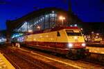 101 001-6  Rheingold  mit AKE-Rheingold nach Steinau in Köln Hbf, September 2023.