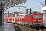 143 606-2 mit der S6 nach Essen bei der Einfahrt in Kln Hbf 6.8.09