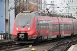 Talent 2 mit der Nummer 442 759 fährt am 21.12.13 in den Kölner Hbf ein.