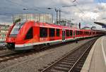 622 504-8 und 620 008-2 fahren am 3.7.2017 als RB25 (RB11562) von Köln Hansaring nach Meinerzhagen in den Kölner Hauptbahnhof ein.