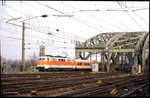111174 verlässt mit einer S-Bahn Garnitur am  20.03.1996 um 16.03 Uhr aus Köln Deutz kommend die Hohenzollernbrücke und fährt in den HBF Köhttp://www.bahnbilder.de/?name=bilder_bearbeiten2.0#ln ein.