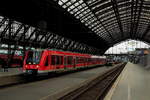 Am 24.02.2016 wartet 620 511 im Kölner Hauptbahnhof auf die Abfahrt nach Kall