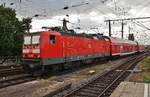 143 661 fährt am 3.7.2017 mit der RB27 (RB12529)  Rhein-Erft-Bahn  von Mönchengladbach Hauptbahnhof nach Koblenz Hauptbahnhof in den Kölner Hauptbahnhof ein.