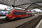 442 258-0 und 442 261-4 erreichen am 1.7.2017 als RE9 (RE10918)  Rhein-Sieg-Express  von Siegen nach Aachen Hauptbahnhof den Kölner Hauptbahnhof.