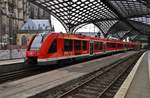 620 018-1 fährt am 1.7.2017 als RE22 (RE11340)  Eifel-Express  von Philippsheim nach Köln Messe/Deutz aus dem Kölner Hauptbahnhof aus.