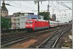 101 029 fhrt am Mittag des 27.05.07 mit einem InterCity in den Hauptbahnhof Kln ein.