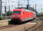 101 128-7 zog am 05.06.19 einen IC in den Kölner Hauptbahnhof.